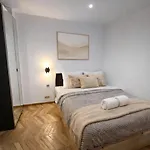 Mikestay Luxury Apartment - Place Monge